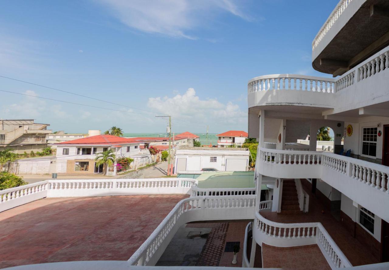 Las Palmas Hotel Corozal Kültér fotó