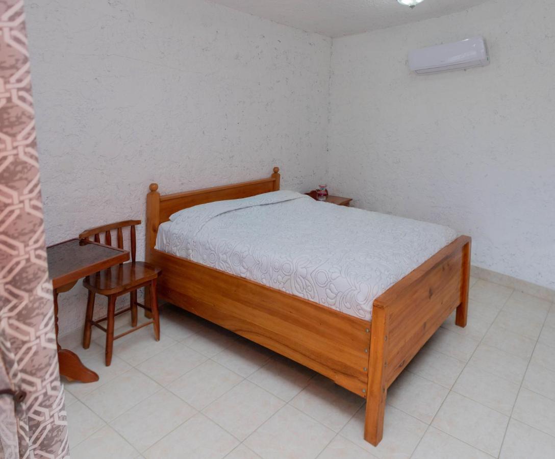 Las Palmas Hotel Corozal Kültér fotó