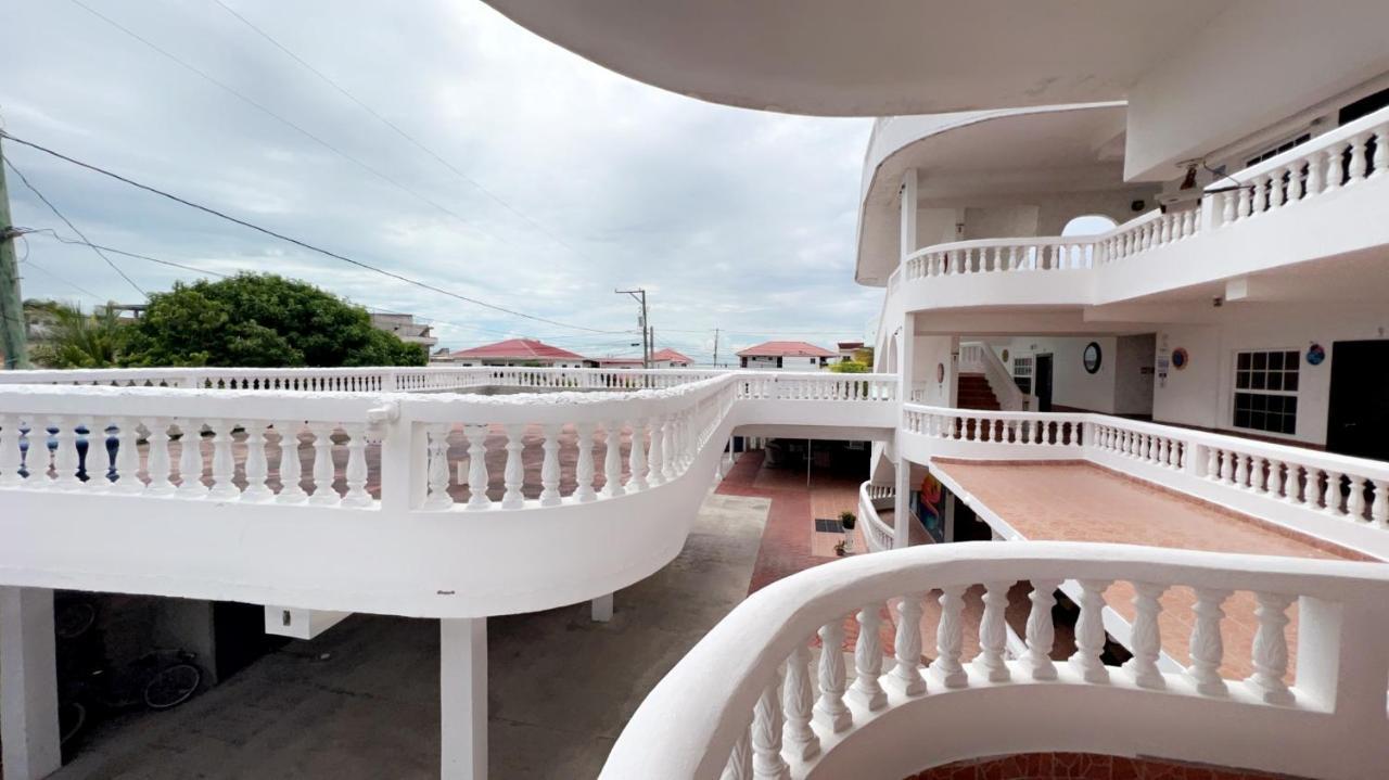 Las Palmas Hotel Corozal Kültér fotó