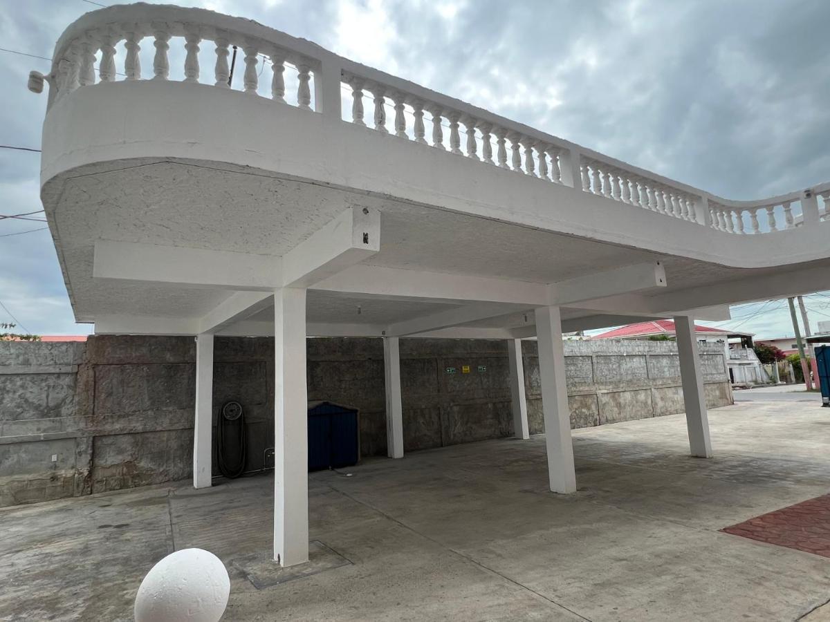 Las Palmas Hotel Corozal Kültér fotó