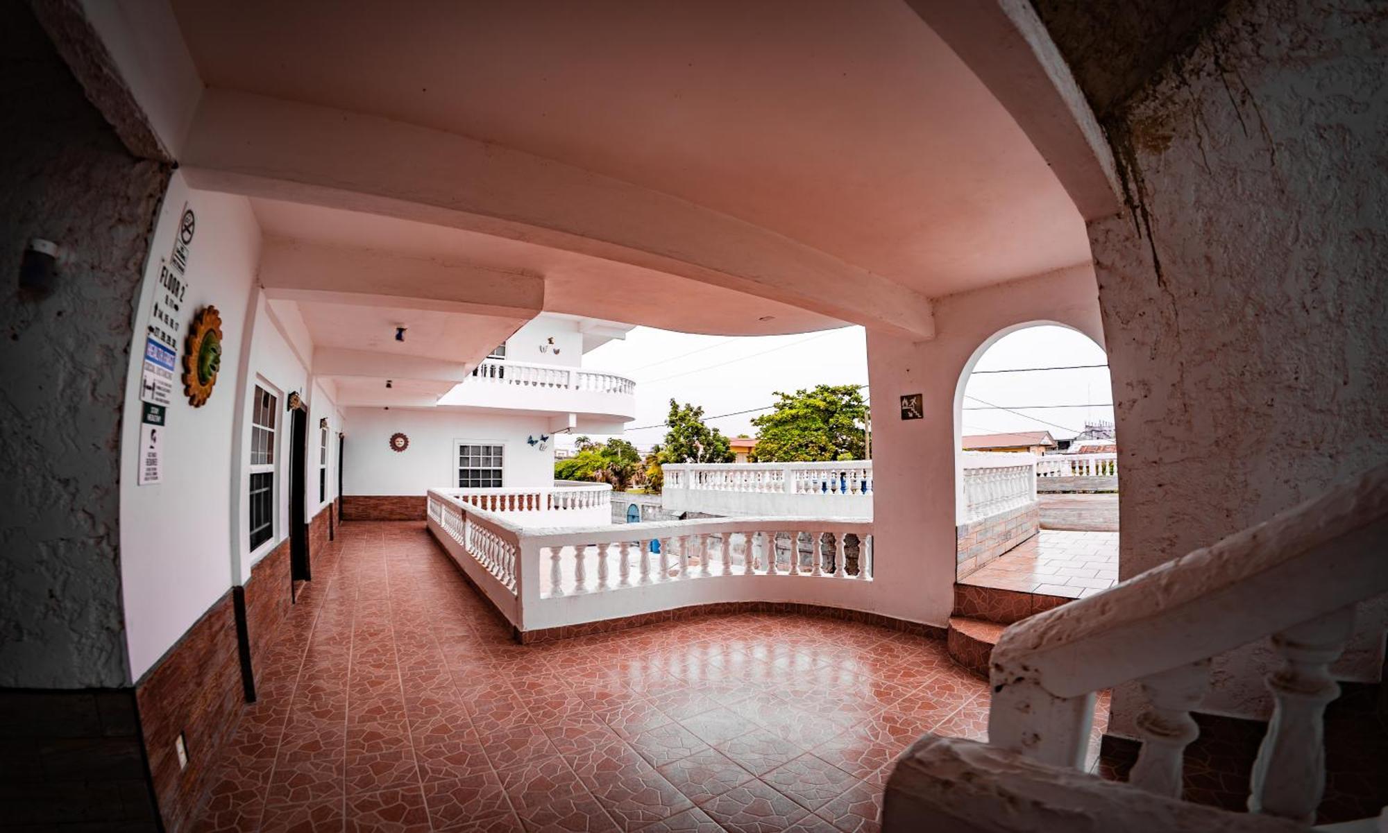 Las Palmas Hotel Corozal Kültér fotó