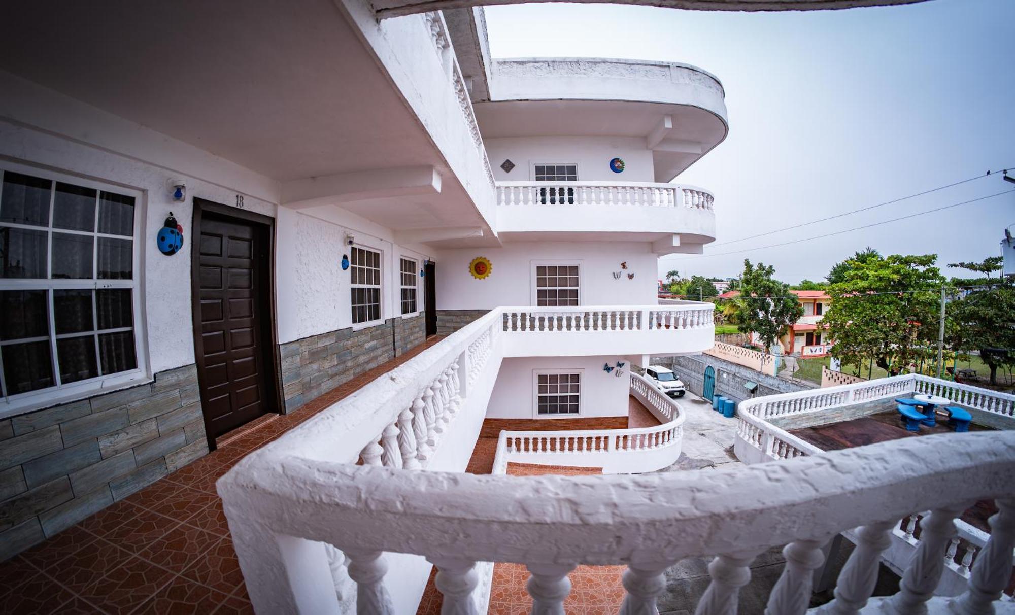 Las Palmas Hotel Corozal Kültér fotó